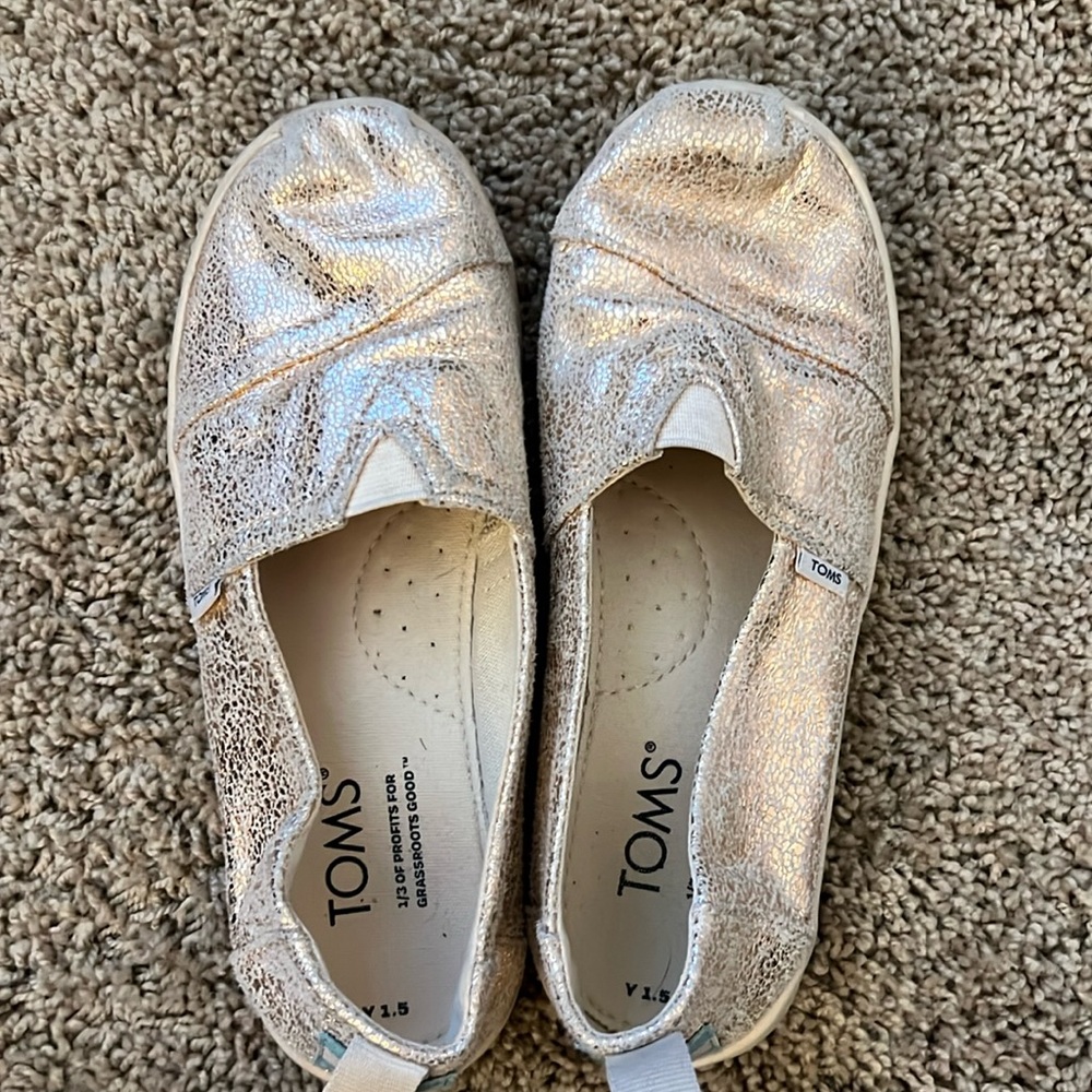 Toms shoes